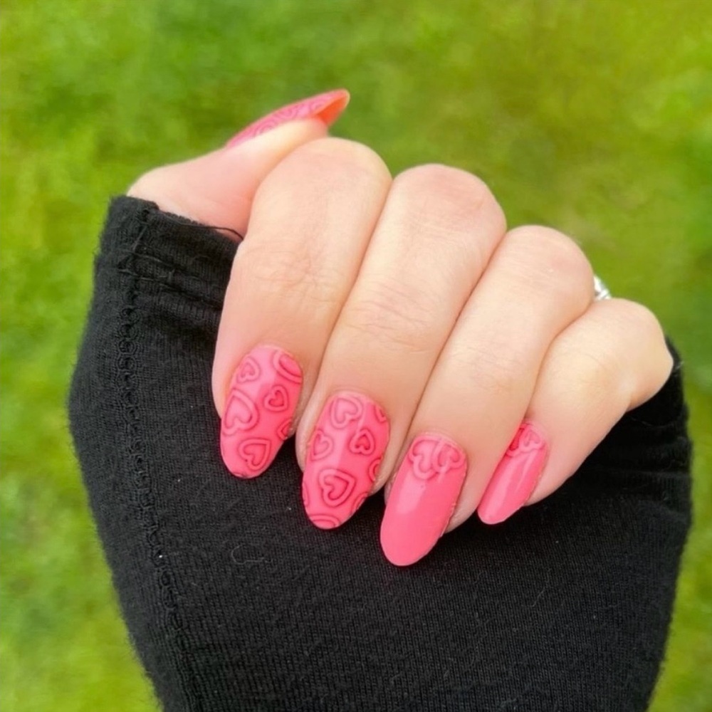 *Retired* Color Street: Heartthrob | Valentine’s Day Coral Pink Heart Love - Picture 1 of 13